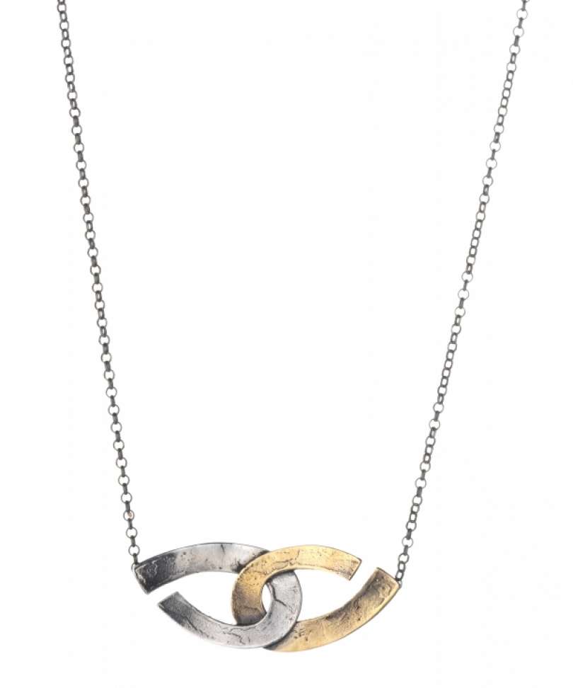 Ciondolo doppia “U” intreccio orizzontale in bronzo e argento con catena in&nbsp;argento